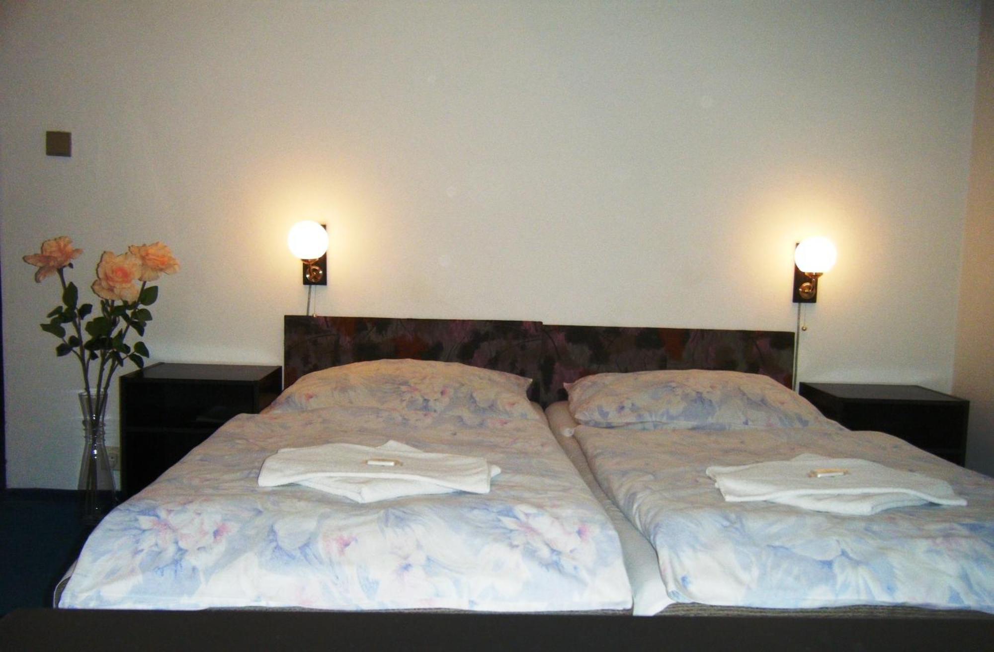 Hotel Parkán Prachatice Quarto foto